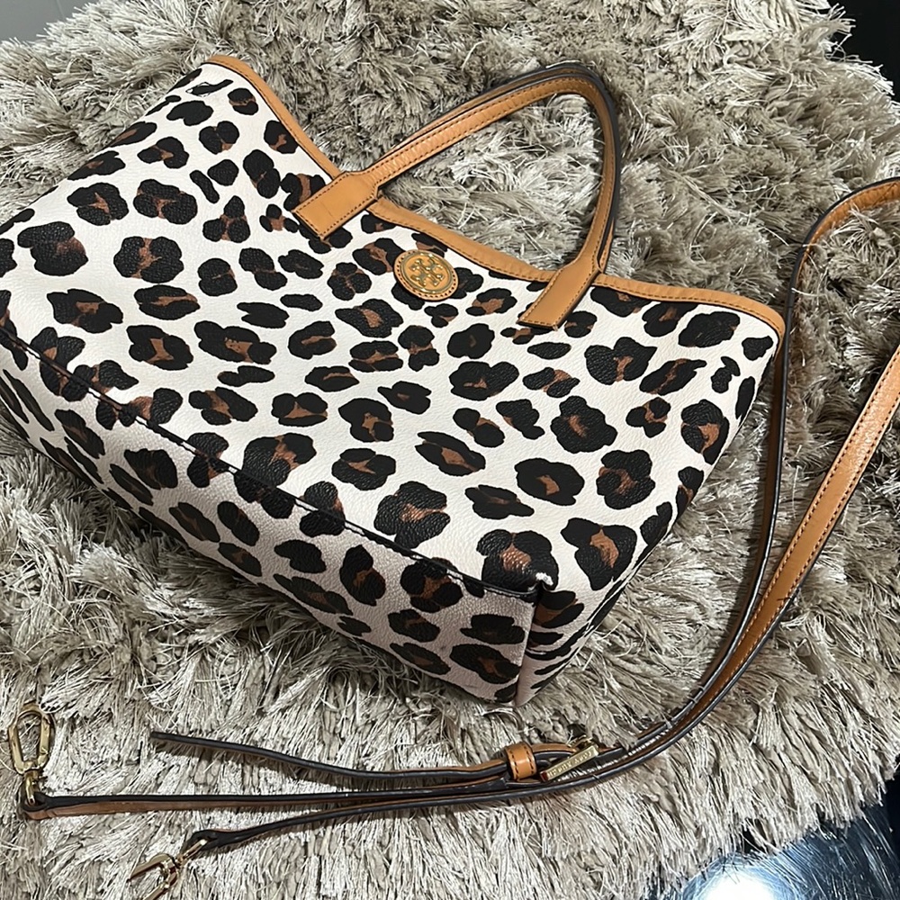 Tory Burch Kerrington Mini Leopard print also crossbody!